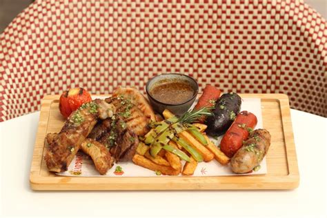 Chiringuito Offers Delicious Spanish Food in Boracay.